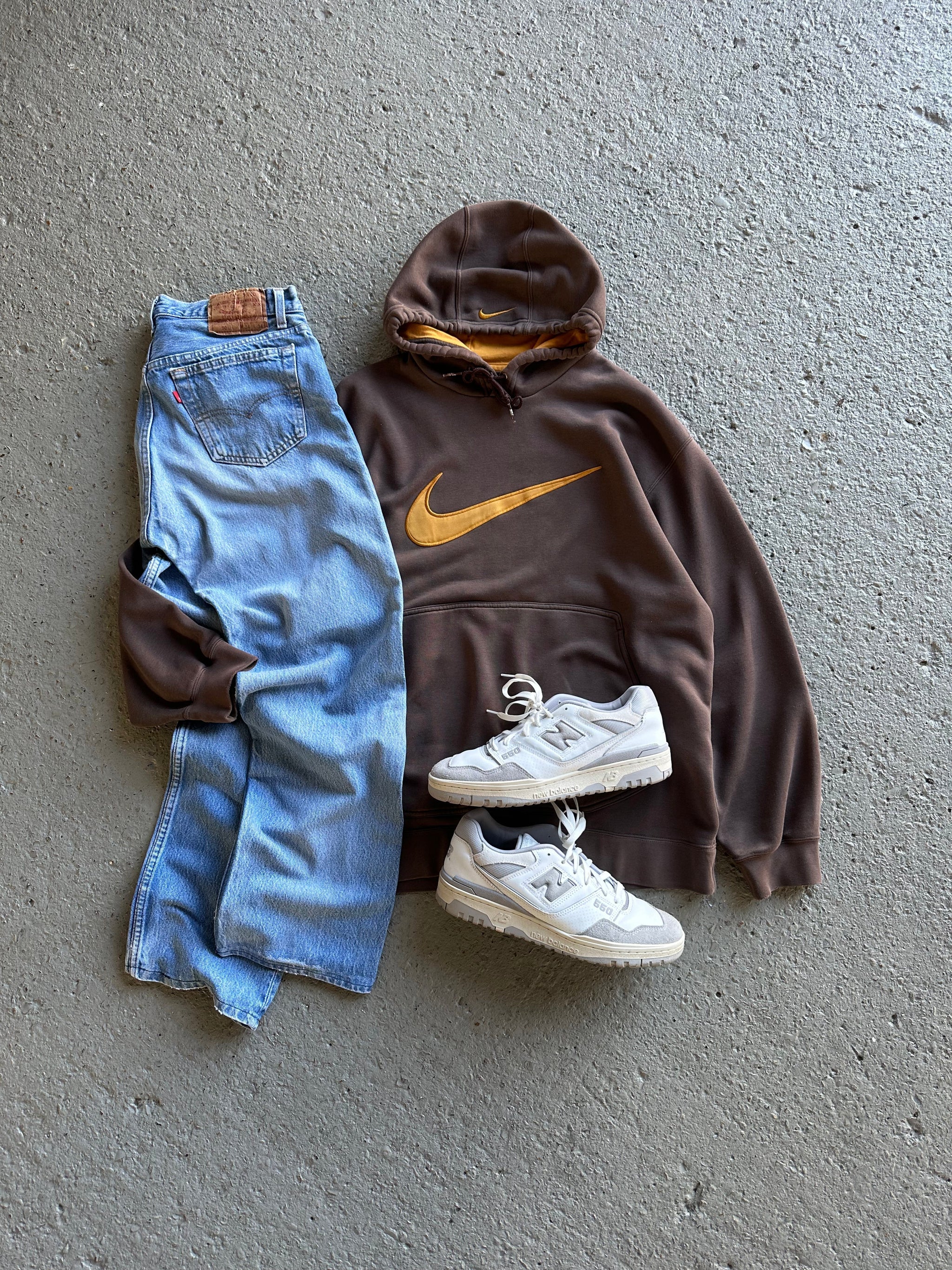 CLASSIC OUTFIT MYSTERY BOX (2 PIECES)